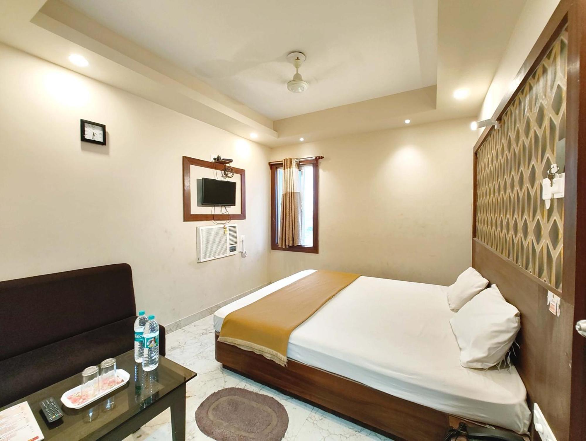 Goroomgo Park View Puri - Spacious And Decorated Room - Best Hotel In プリ エクステリア 写真